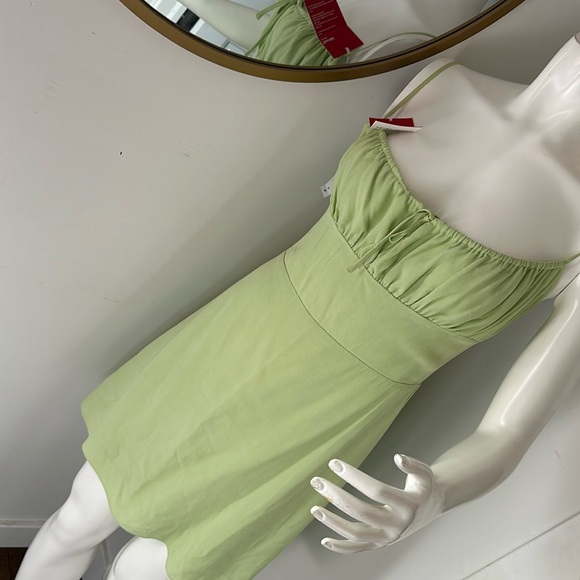 Aritzia Delilah Dress - Picture 1 of 4